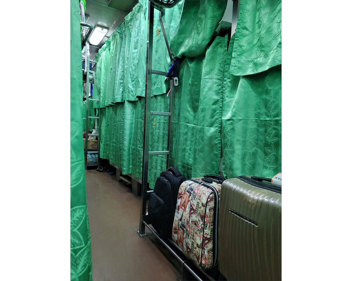 Train Ride from Bangkok to Prachuap