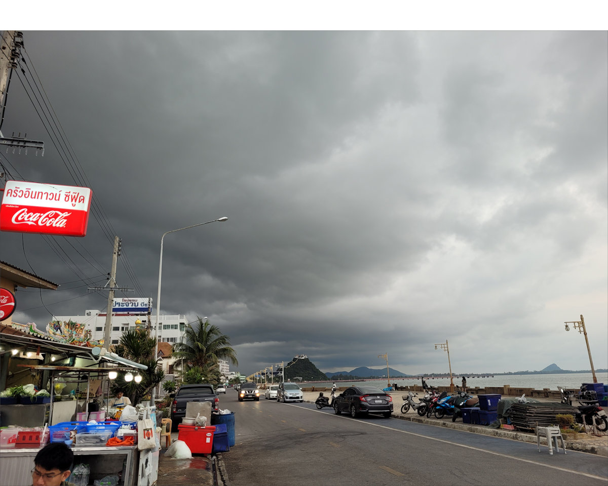 Prachuap - really dark skies