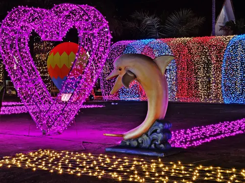 Decoration in the parks surrounding the night market