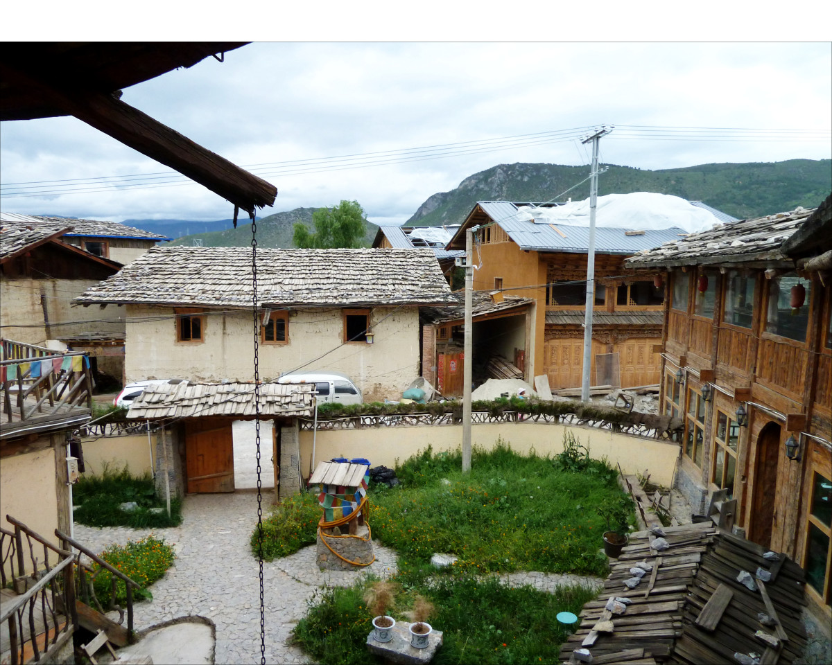 Shangri-La - Timberline Lodge or Jinhai Home Inn