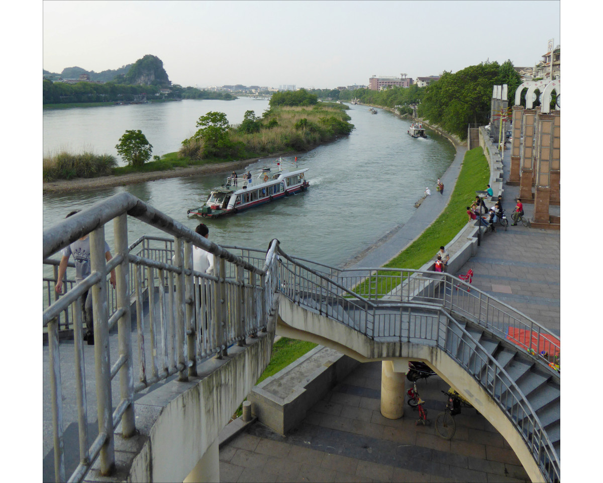 Guilin - Li River near Jiefang Bridge