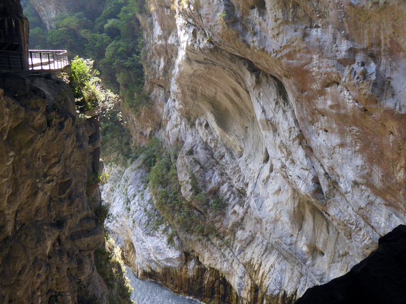 Swallow Grotto (Yanzikou)